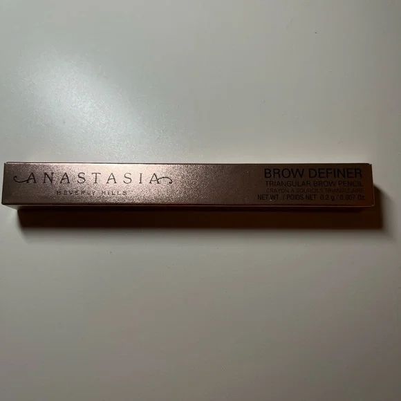 NEW ANASTASIA BEVERLY HILLS Brow Definer “Dark Brown” - Picture 3 of 4